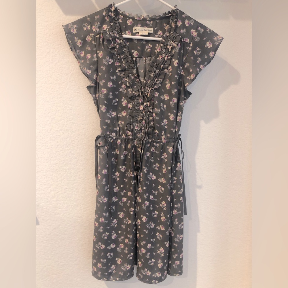 American Eagle Gray Ruffle Dress with Flowers, size x-small